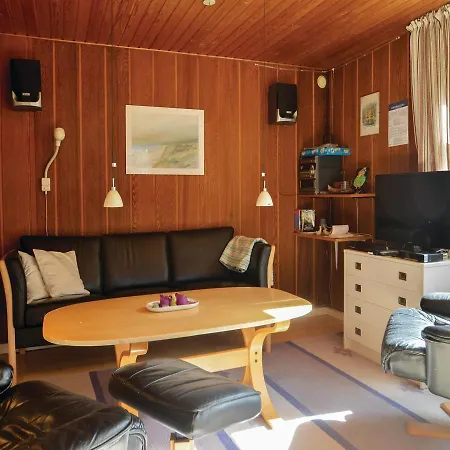 Three-bedroom Holiday In *