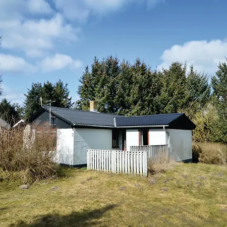 Three-bedroom Holiday In * Løkken