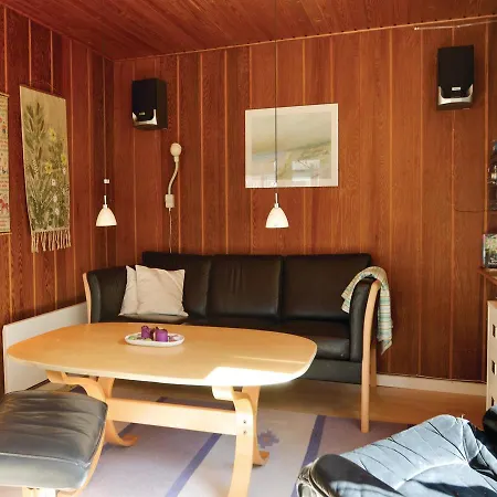 Three-bedroom Holiday In